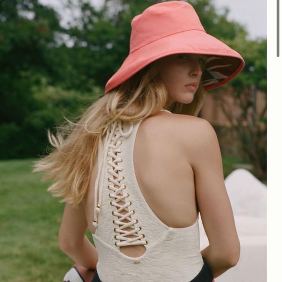 Brand New BOAMAR LACE-UP ONE-PIECE SWIMSUIT - Picture 4 of 10